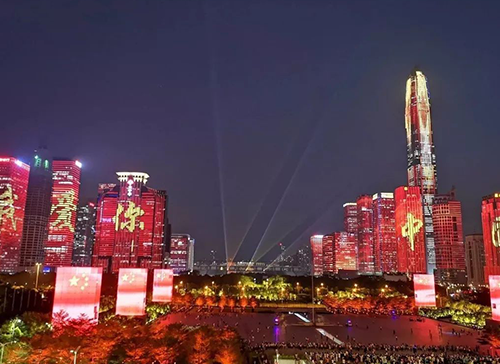 国庆节倒数中，全国多地景观照明开启节日模式